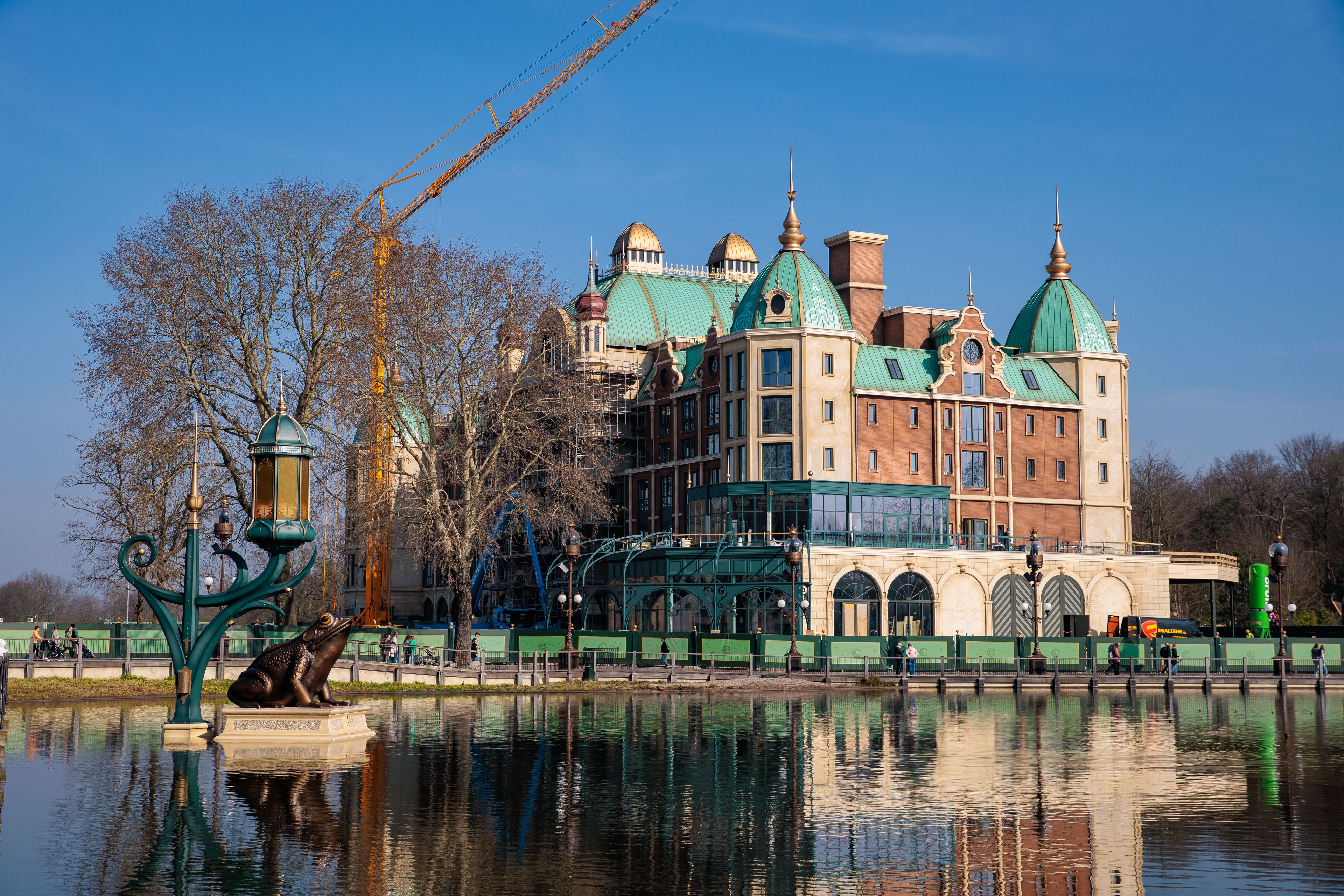 Efteling Grand Hotel Opens for Reservations Ahead of August 2025 Launch