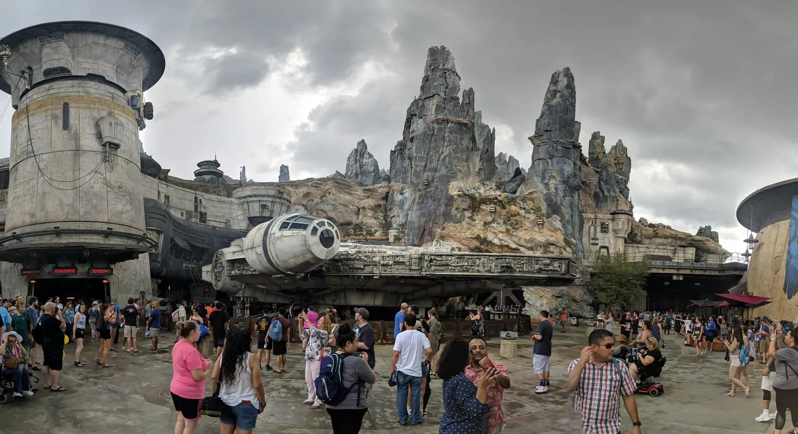 Star Wars: Millennium Falcon – Smugglers Run